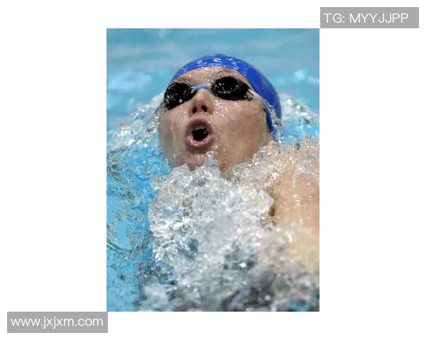 游泳装备全攻略：从泳衣到泳镜，打造完美水中体验